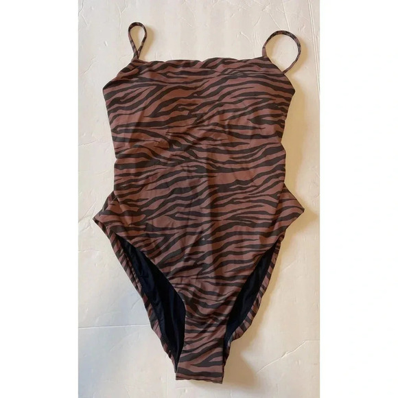 AQUA Swim Square Neck Tiger Printed One Piece Swimsuit Women’s Small NWT - Picture 3 of 5